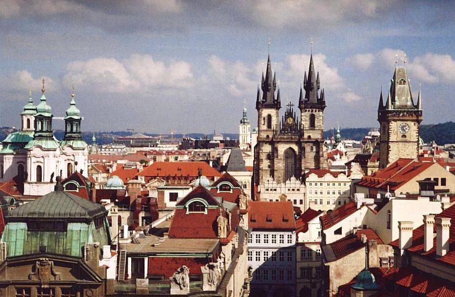 Prague_from_Klementinum.jpg